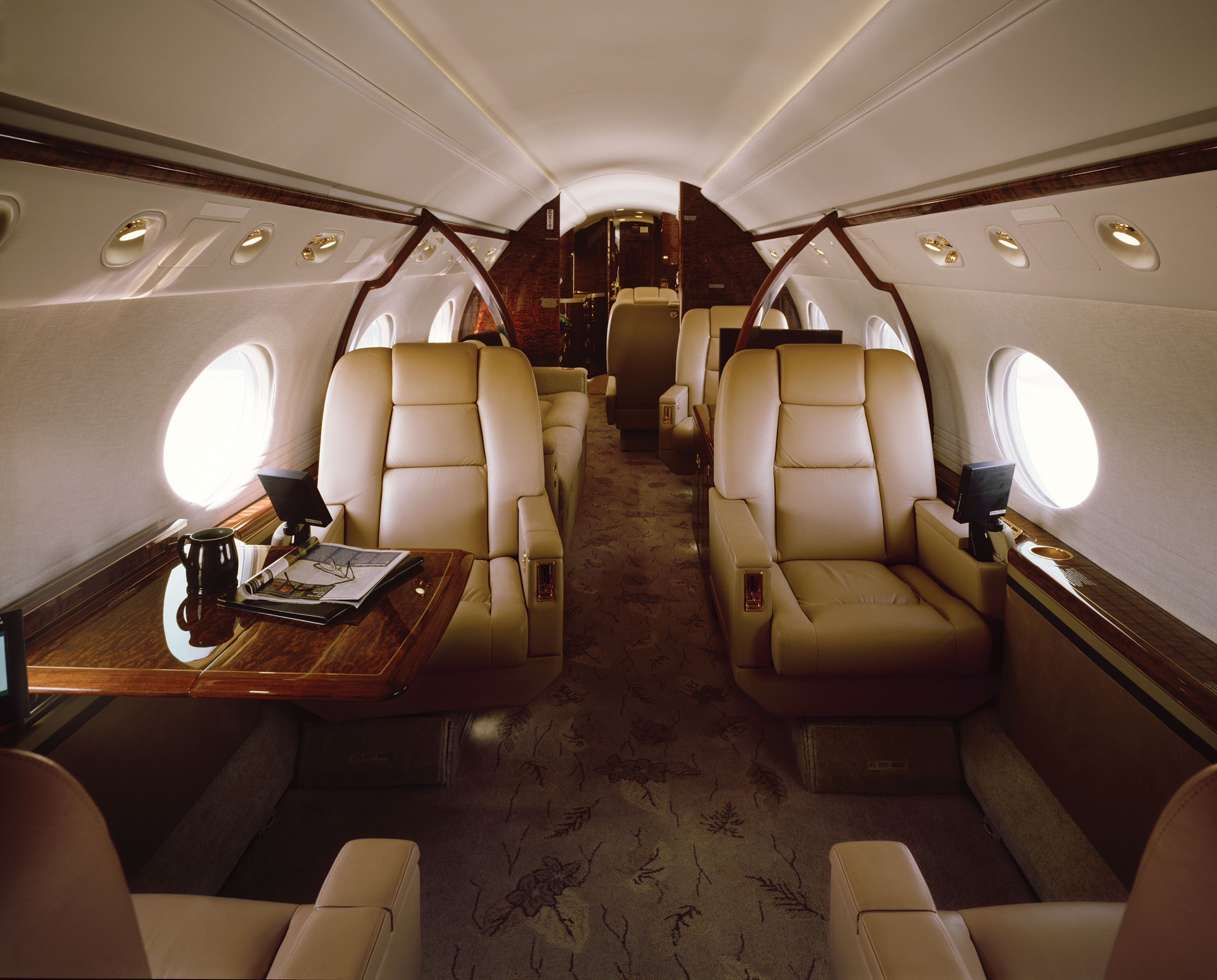 Rockwell Collins Offers HD Upgrades for Outdated Gulfstream Cabins